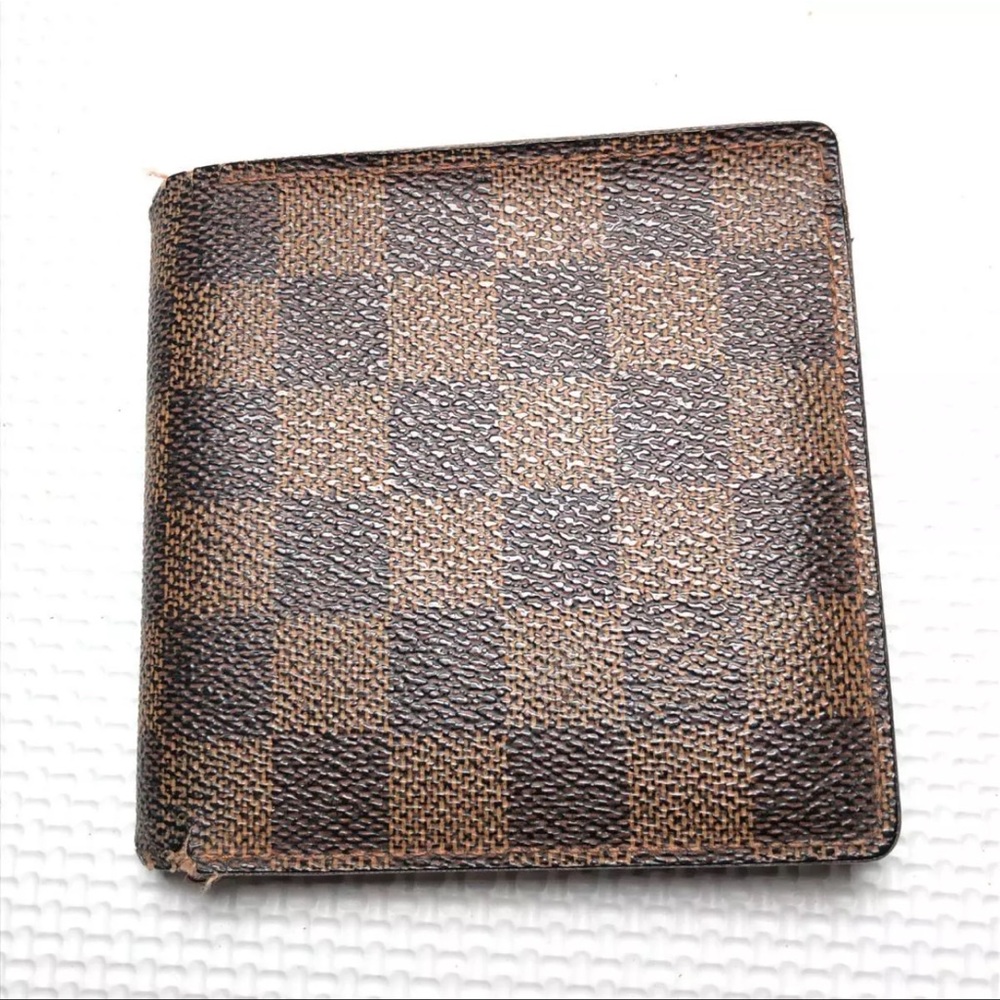 Louis Vuitton Damier Bifold